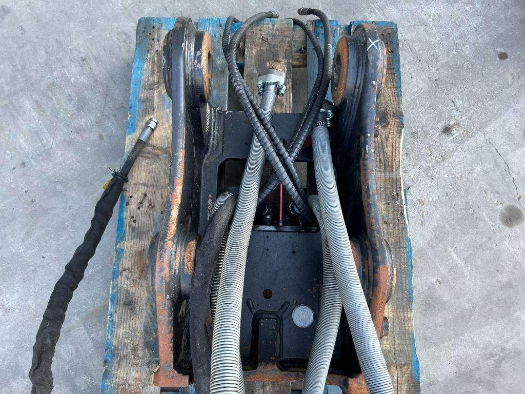 OilQuick OQ65 - M314F / M316F / M318F Photo 15