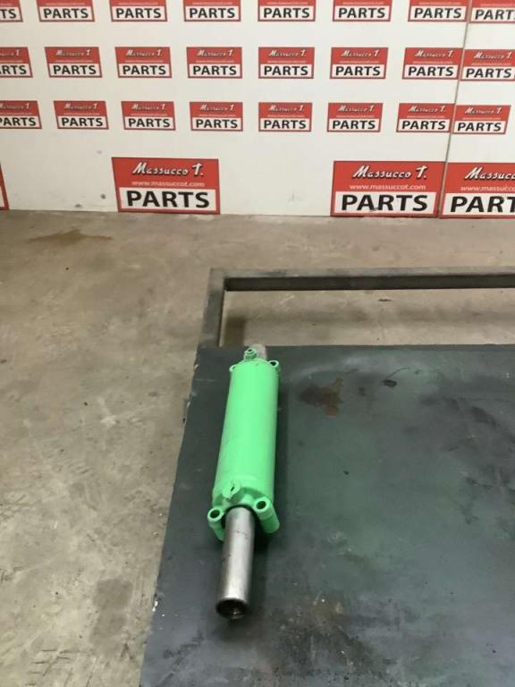 Steering piston for Merlo P28.8 Photo 4