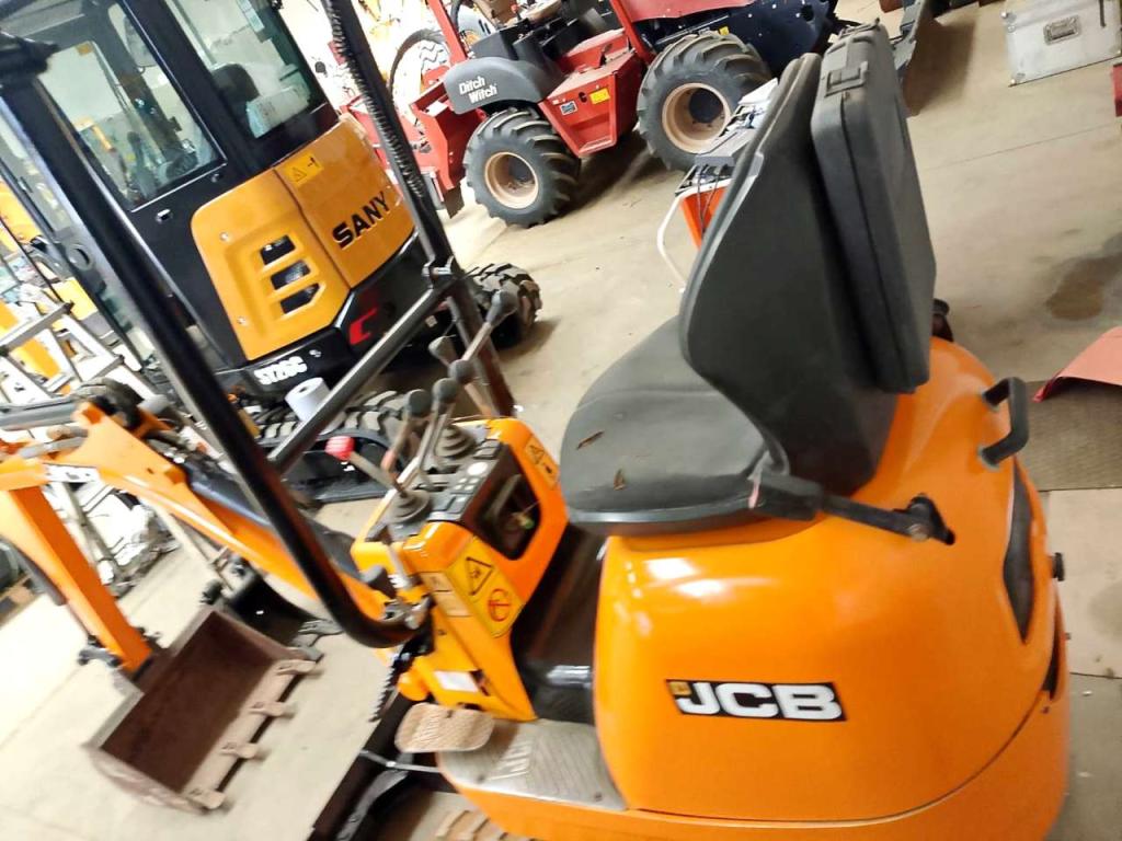 JCB 8008CT Photo 4