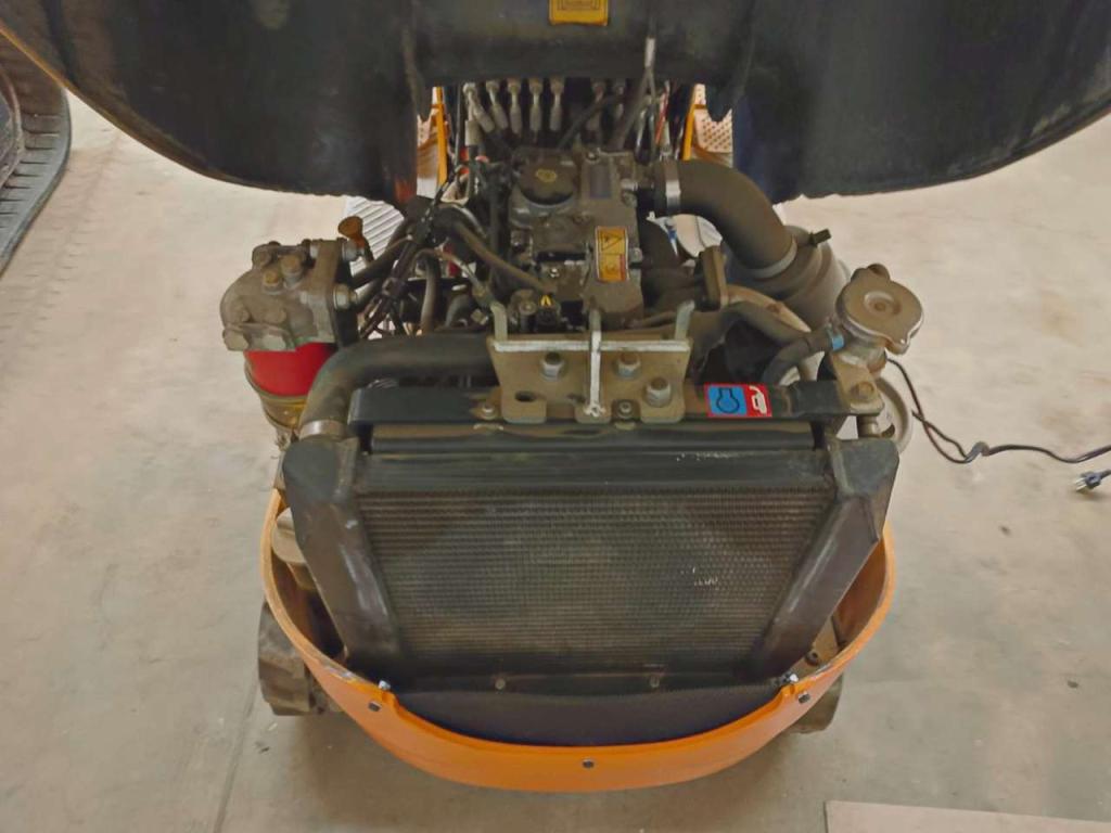 JCB 8008CT Photo 8