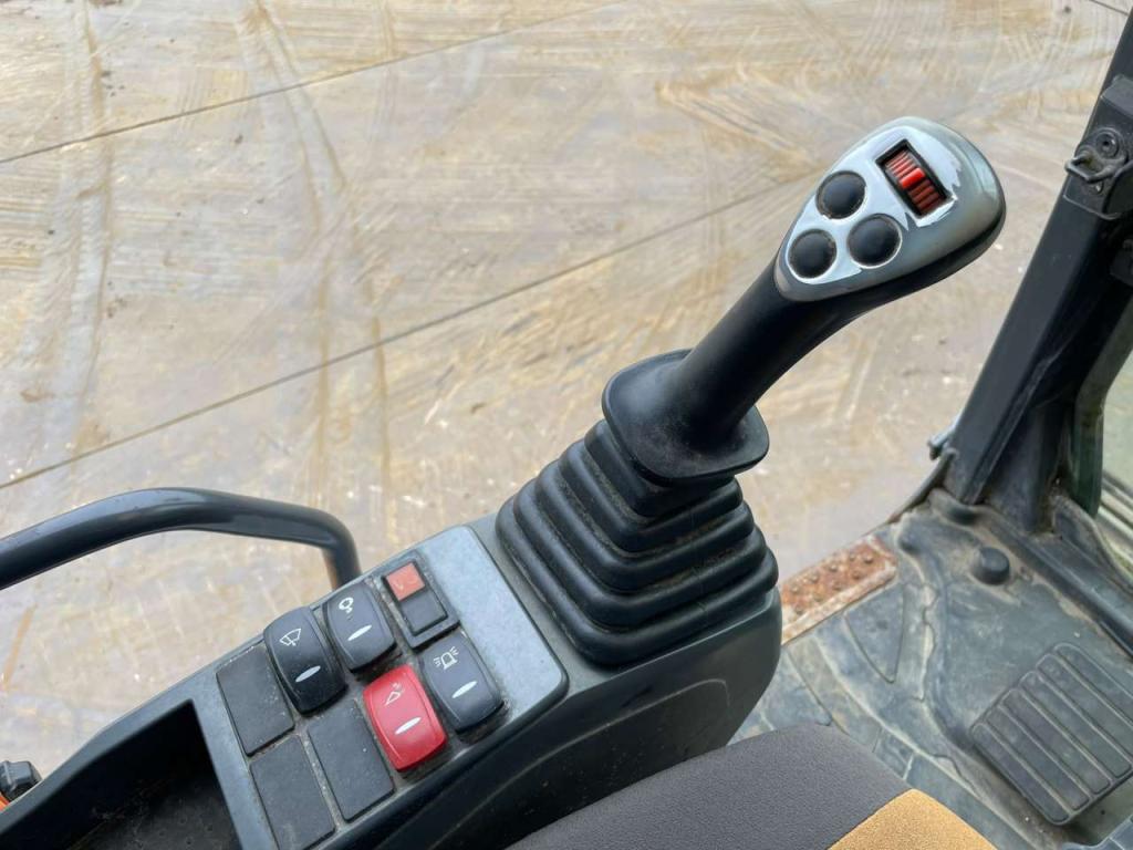 Doosan DX255LC-5 Photo 25