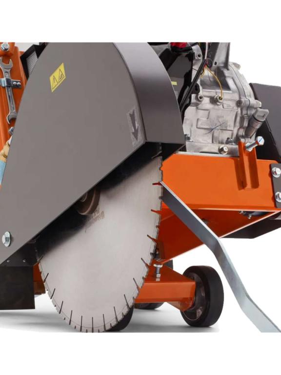 EMM Husqvarna FS400 lv Photo 2