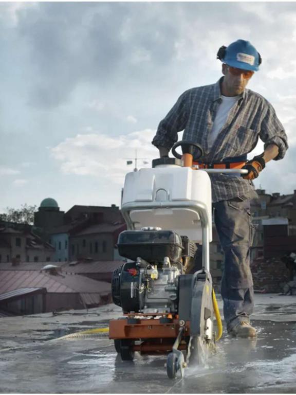 EMM Husqvarna FS400 lv Photo 5