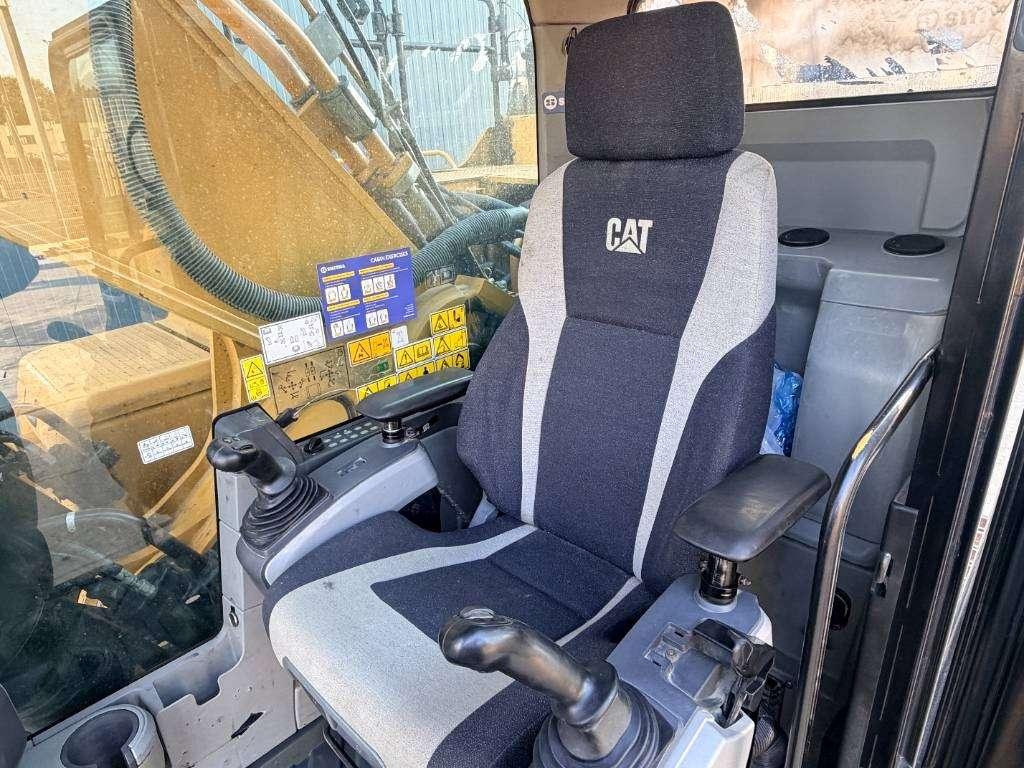 Caterpillar 352F Photo 13