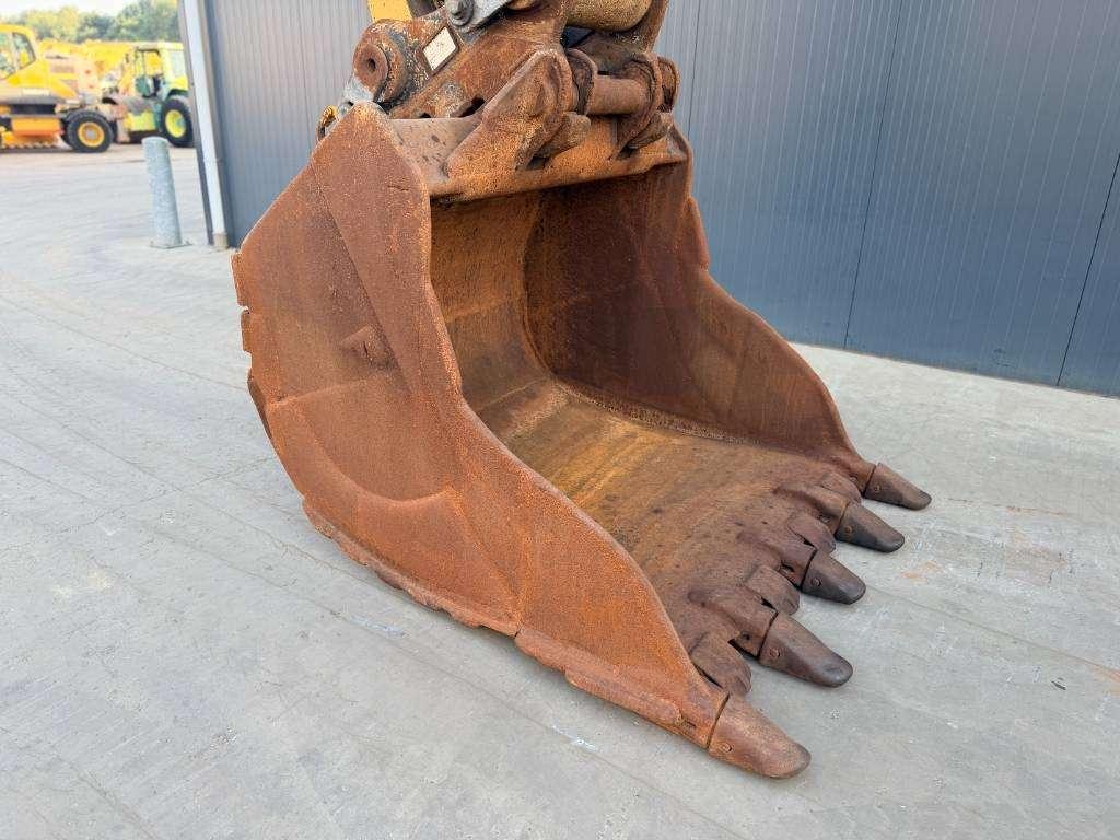 Caterpillar 352F Photo 15