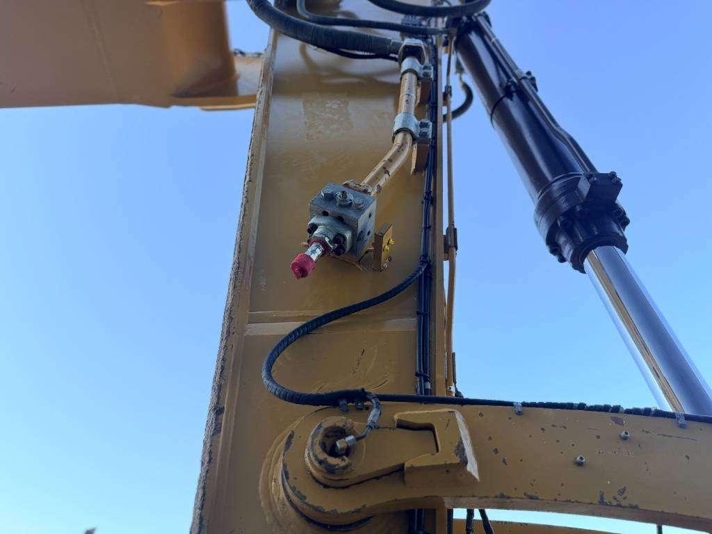 Caterpillar 352F Photo 26