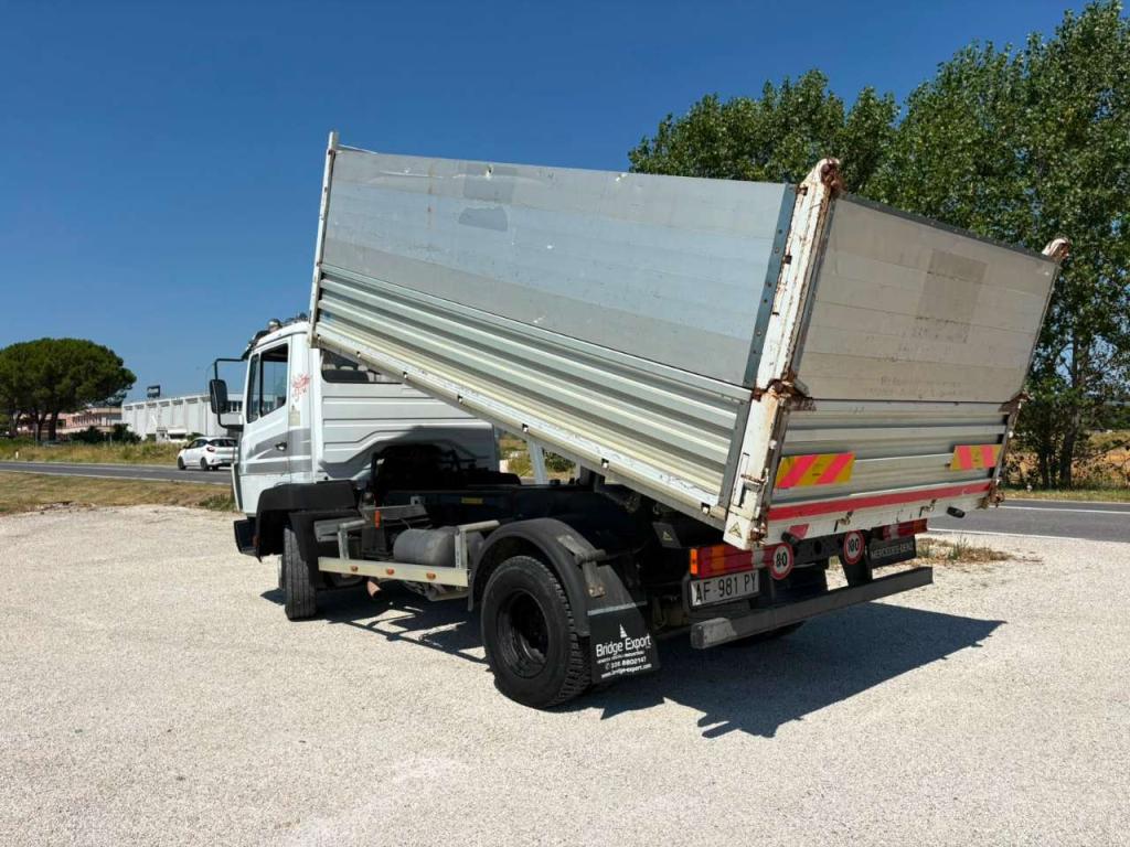 Mercedes-Benz 817 ribaltabile trilaterale Photo 3