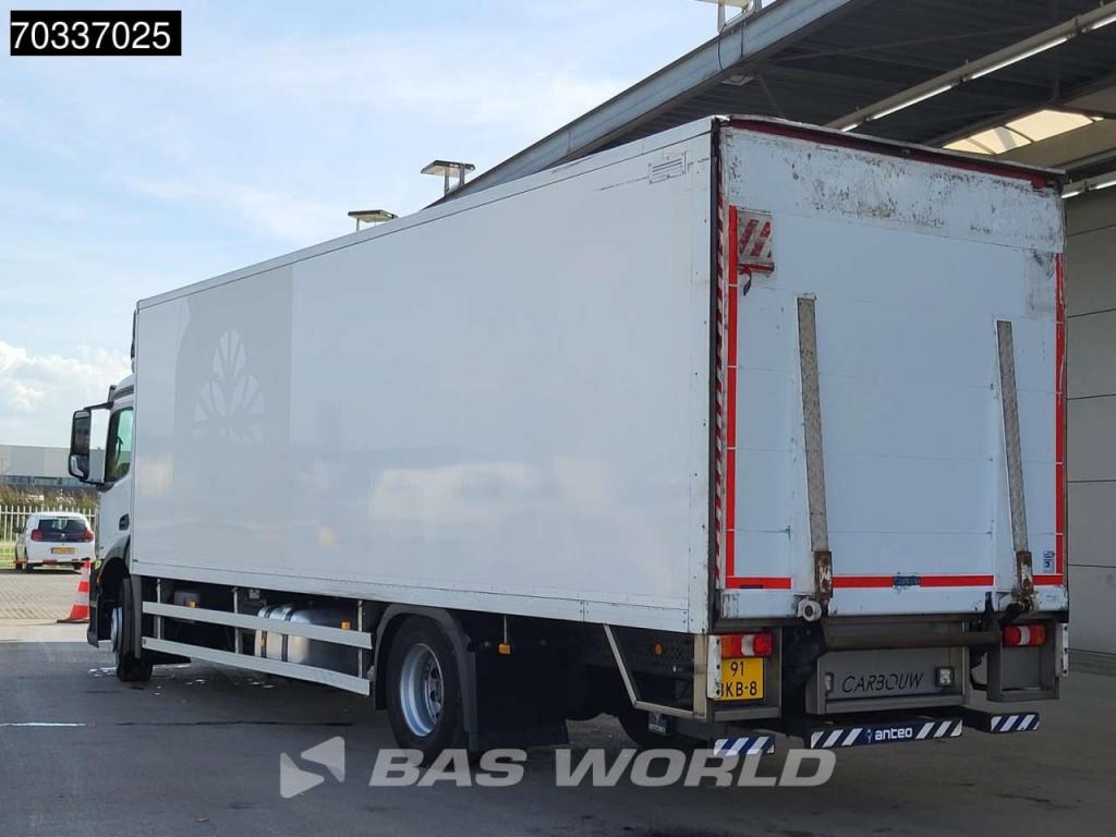 Mercedes-Benz Antos 2124 4X2 2t Tailgate 6-Cylinder Automatic Euro 6 Photo 2