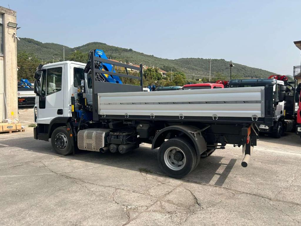 Iveco EUROCARGO 120-190L Photo 27