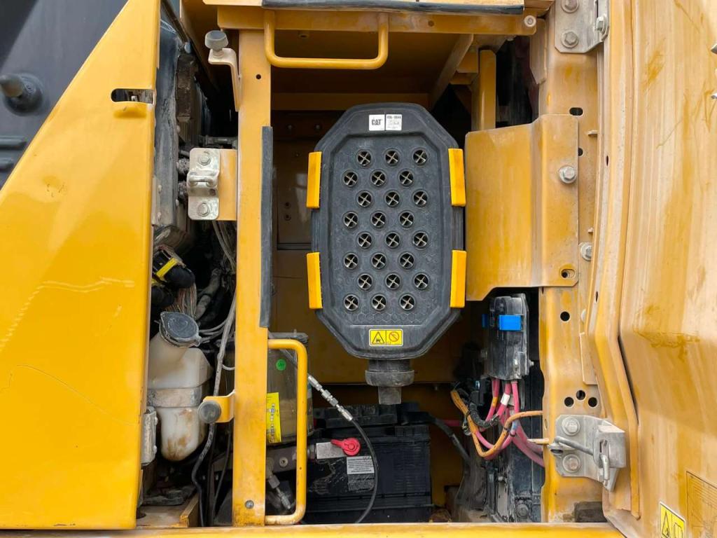 Caterpillar 330 07A Photo 28