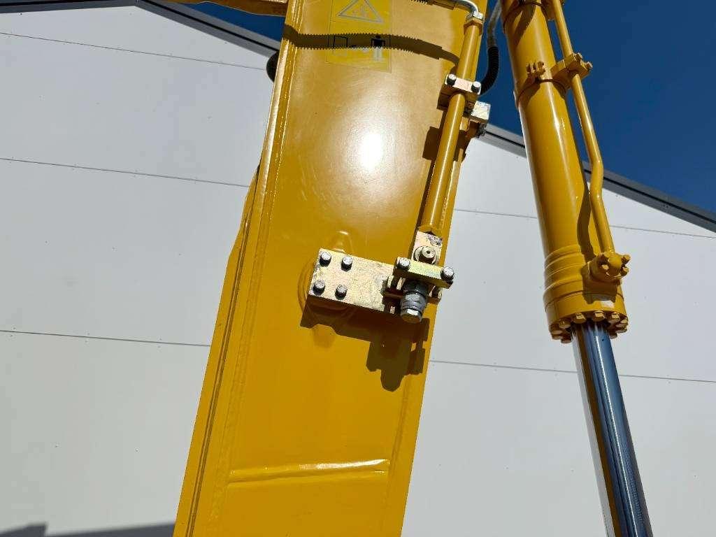 Komatsu PC210LC-10M0 - New / Unused / Hammer Lines Photo 13