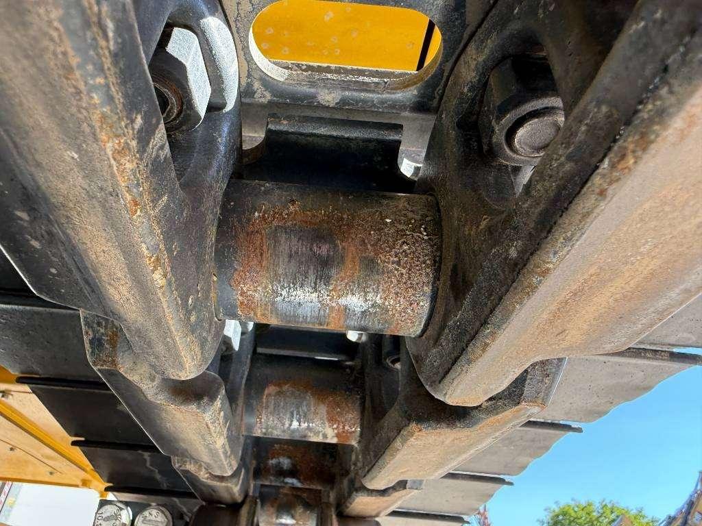 Komatsu PC210LC-10M0 - New / Unused / Hammer Lines Photo 20