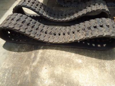 Rubber tracks for Takeuchi TL10V-2 sold by OLM 90 Srl
