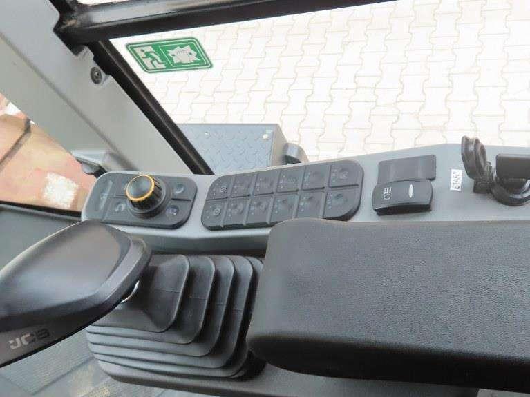 JCB VM138D Photo 12