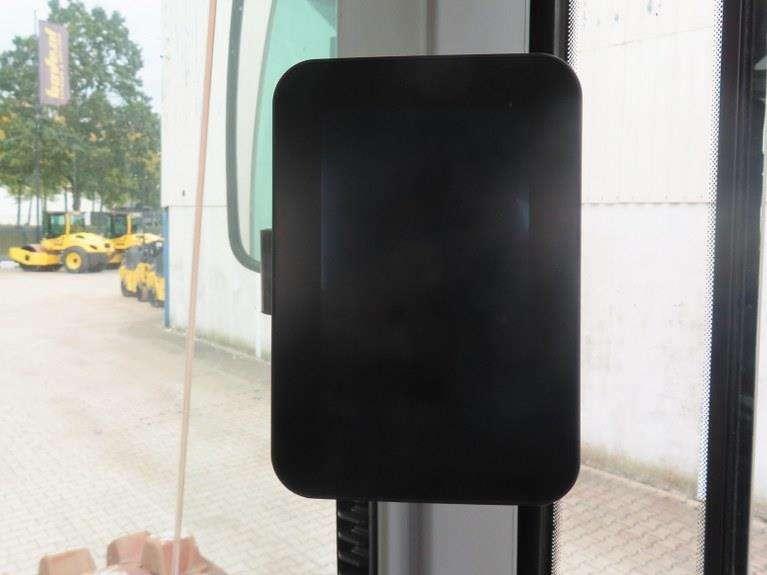 JCB VM138D Photo 13