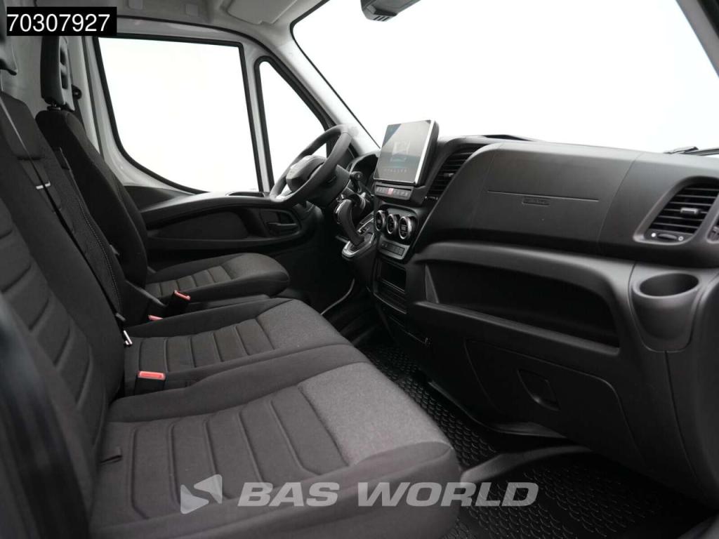Iveco Daily 35S18 3.0L Automaat L3H2 180PK ACC Airco Cruise Camera Parkeersensoren CarPlay 3,5t Trekgewic Photo 13
