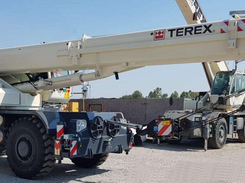 Terex RT1045L Photo 2