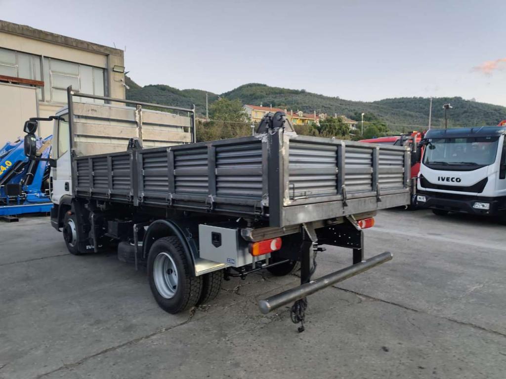 Iveco EUROCARGO 100E18 Photo 3