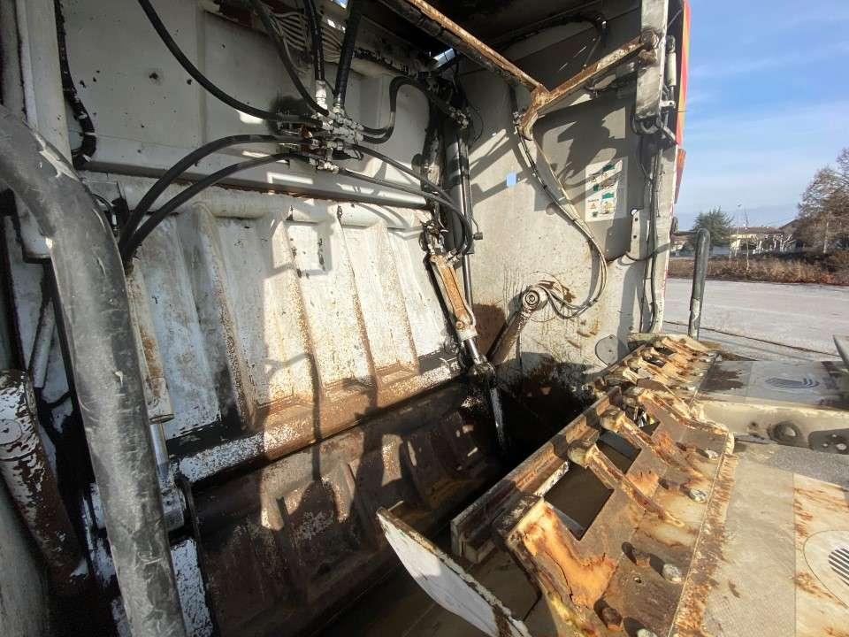 Renault 260 Photo 5