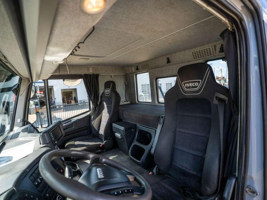 Iveco X-WAY 460 Photo 12