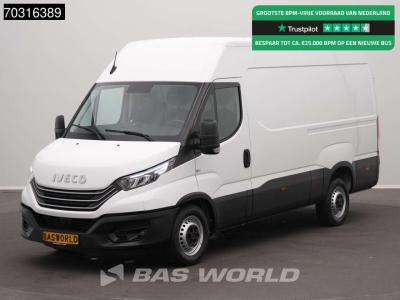 Iveco Daily 35S18 3.0L Automaat 180PK L2H2 3,5t Trekhaak LED Airco Navi Cruise Camera Euro6 L2 Airco Trek sold by BAS World B.V.