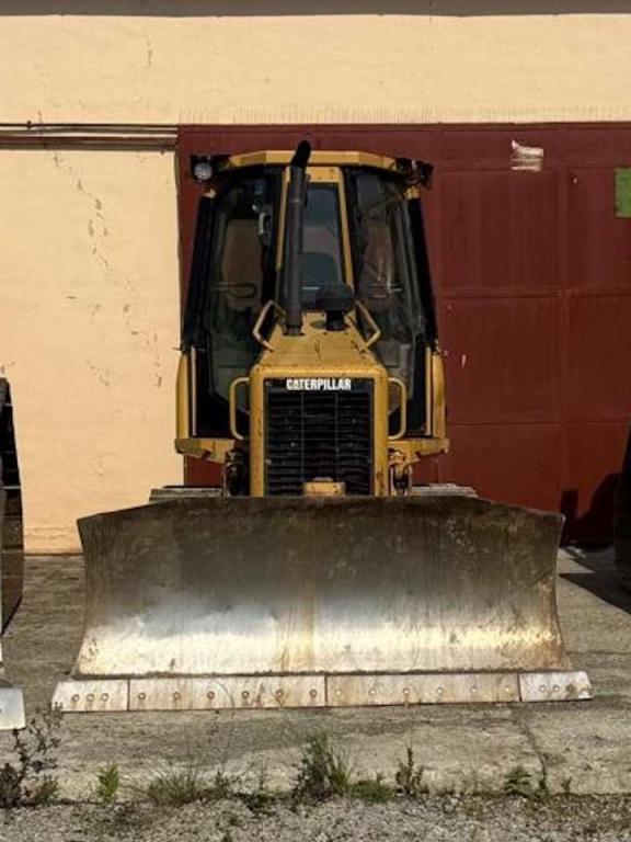 Caterpillar D3G-XL Photo 1