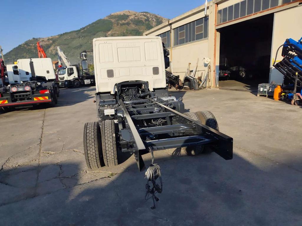 Iveco EUROCARGO 100E18 Photo 18