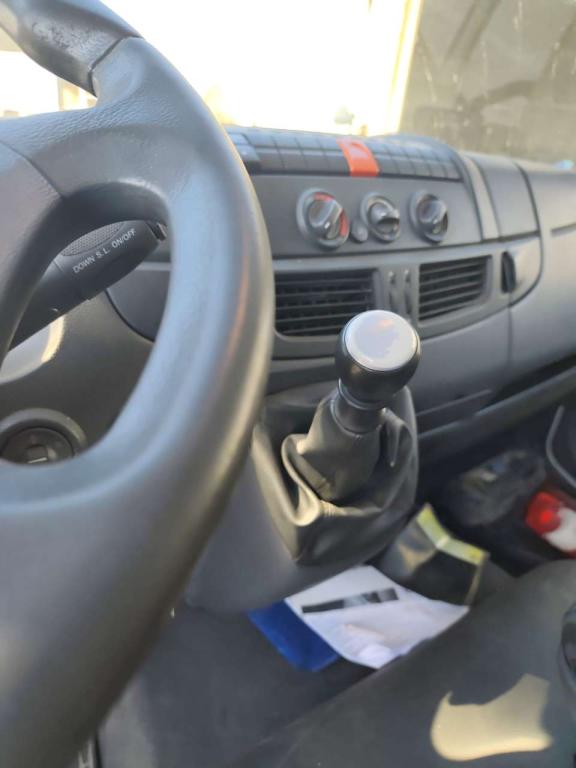Iveco EUROCARGO 100E18 Photo 4