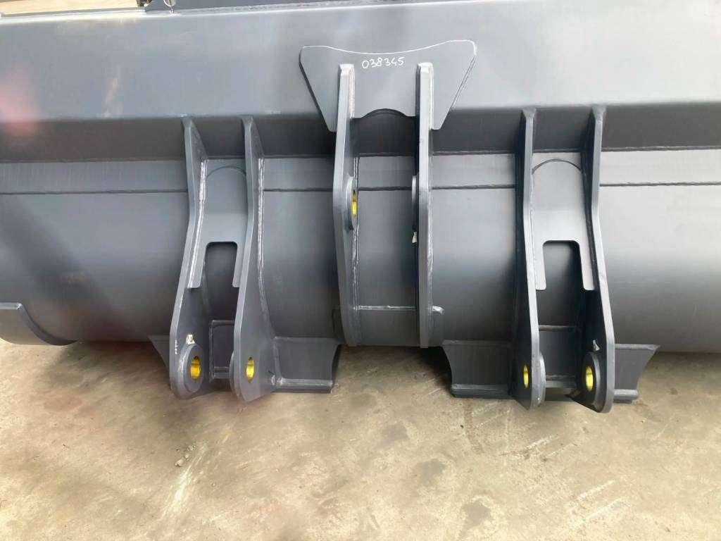 Volvo L90F Photo 8