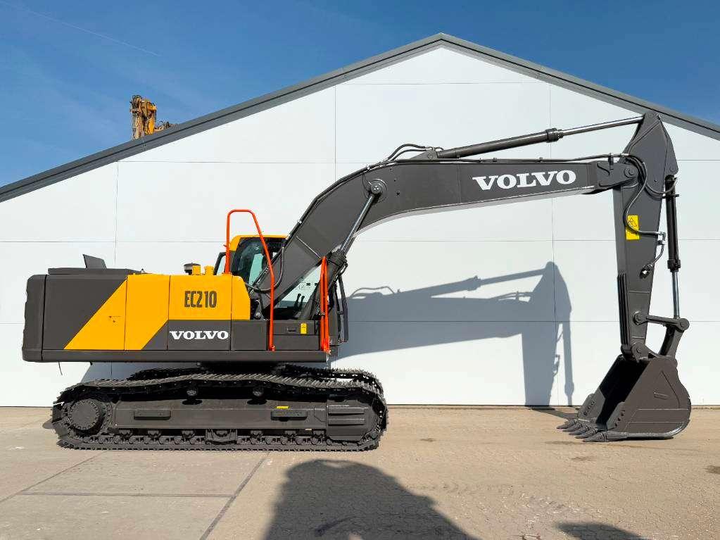 Volvo EC210 NEW / UNUSED (EC220DL) Photo 6