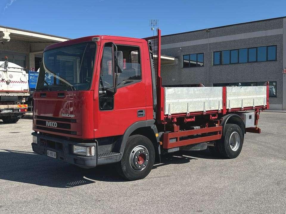 Iveco Eurocargo 100E18 4X2 Photo 1