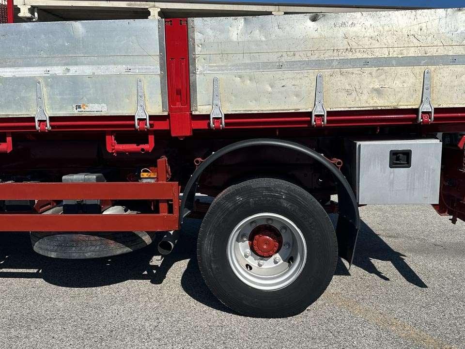 Iveco Eurocargo 100E18 4X2 Photo 10