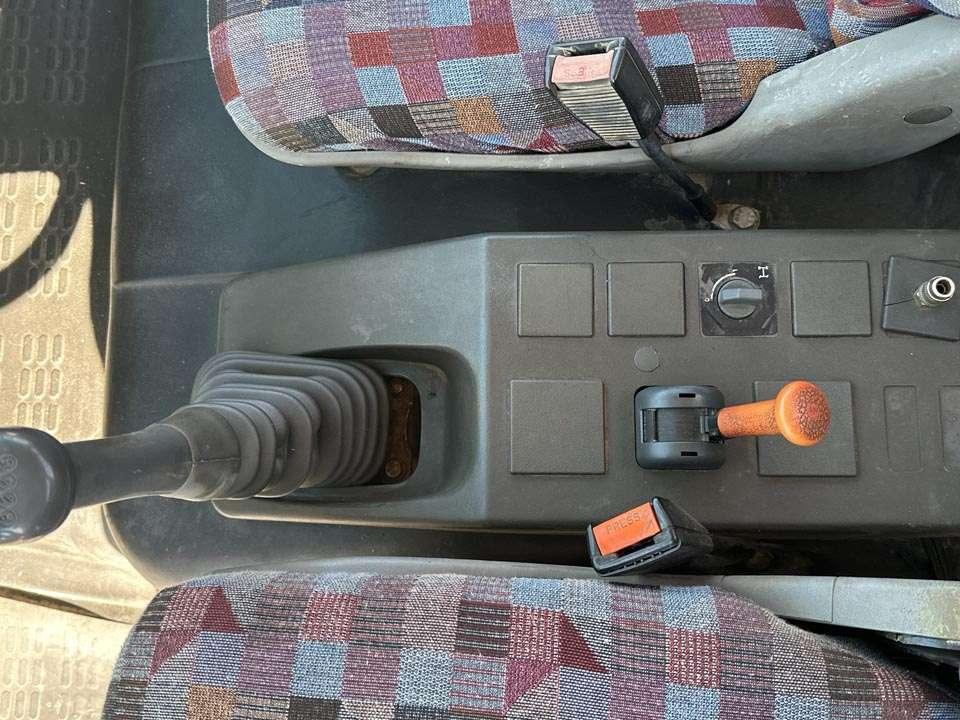 Iveco Eurocargo 100E18 4X2 Photo 17