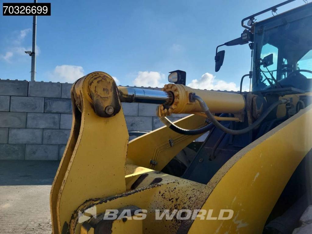 Komatsu WA470 -8E0 Photo 10
