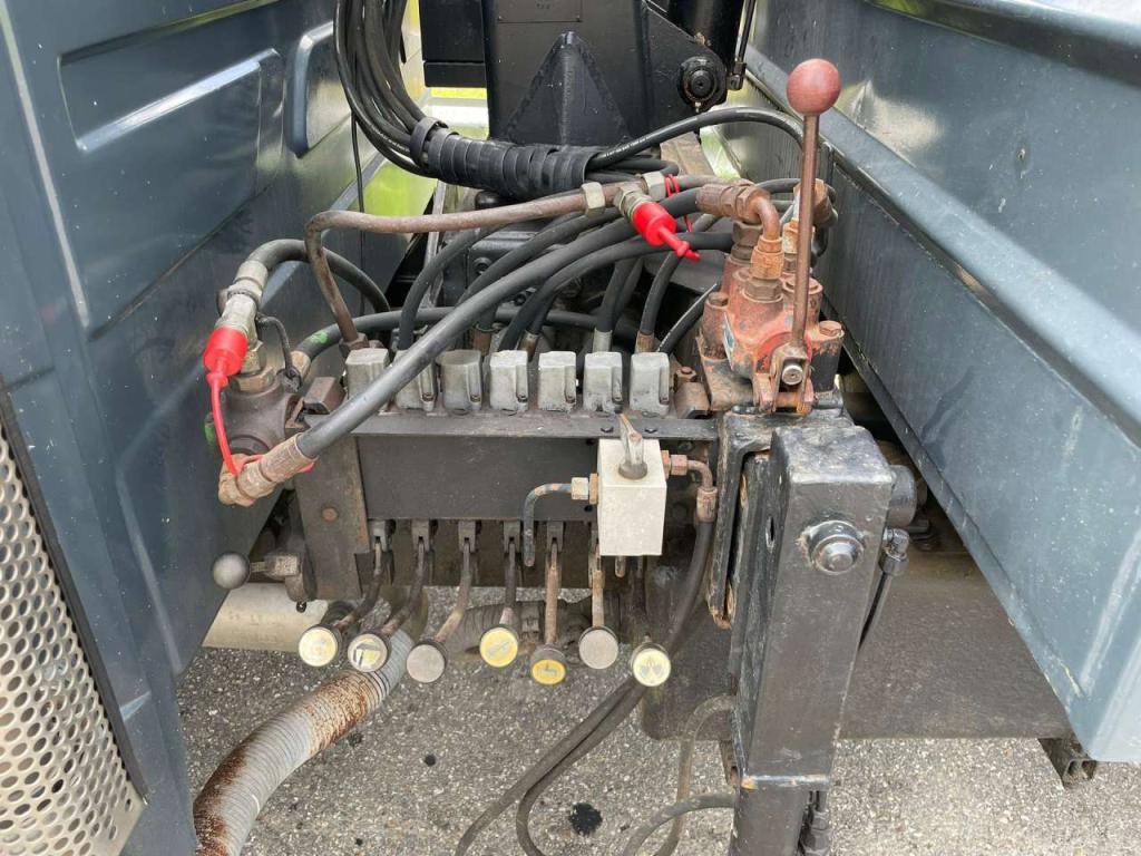 Mercedes-Benz 4x2 809D Photo 27