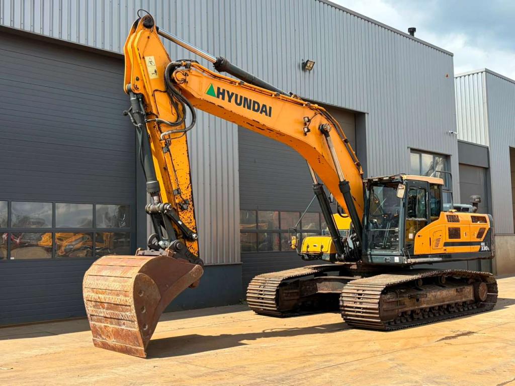 Hyundai HX330 Photo 2