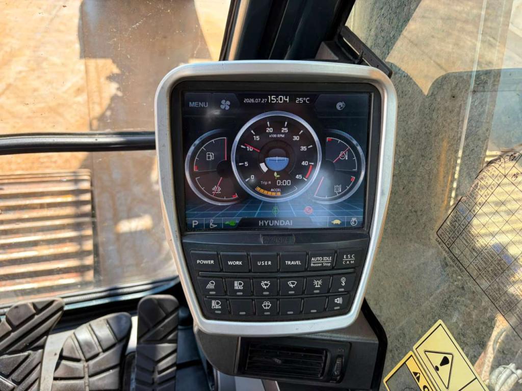 Hyundai HX330 Photo 25