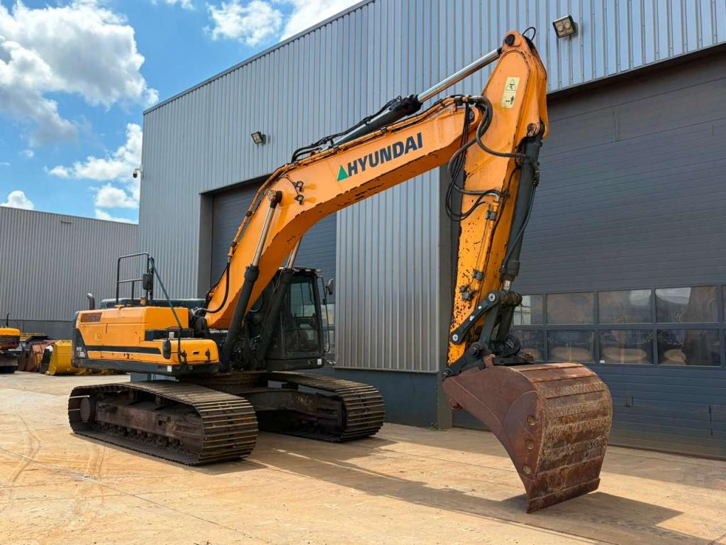 Hyundai HX330 Photo 7
