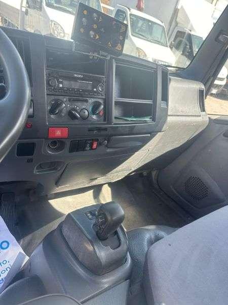 Isuzu Elf Photo 7