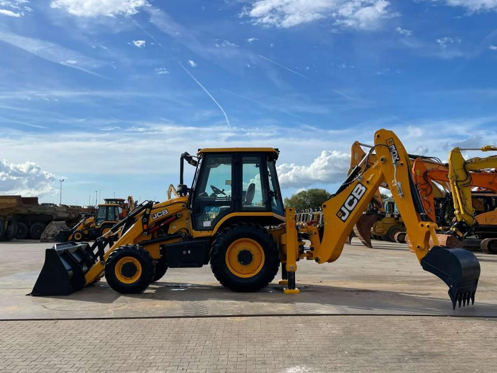 JCB 3DX 4WD hammerlines Photo 11