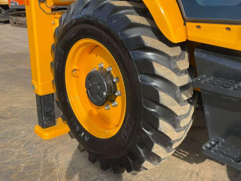 JCB 3DX 4WD hammerlines Photo 17
