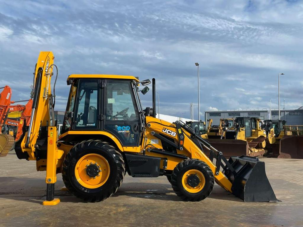 JCB 3DX 4WD hammerlines Photo 6