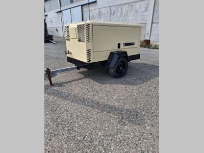 Doosan INGERSOLL RAND 10/105 sold by Deal Di Balliu Mentor & c. Sas