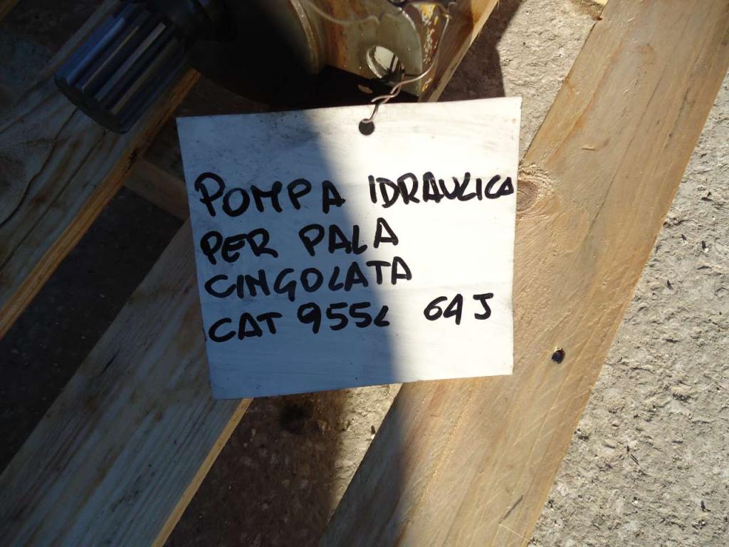 Hydraulic pump for Caterpillar 955L Photo 4