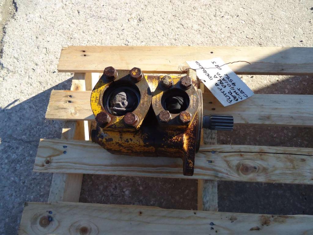 Hydraulic pump for Caterpillar 955L Photo 6