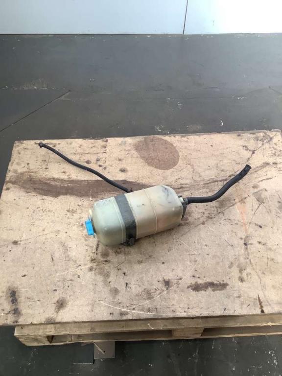 Radiator coolant reservoir for Kalmar LMV 12-600 Photo 2