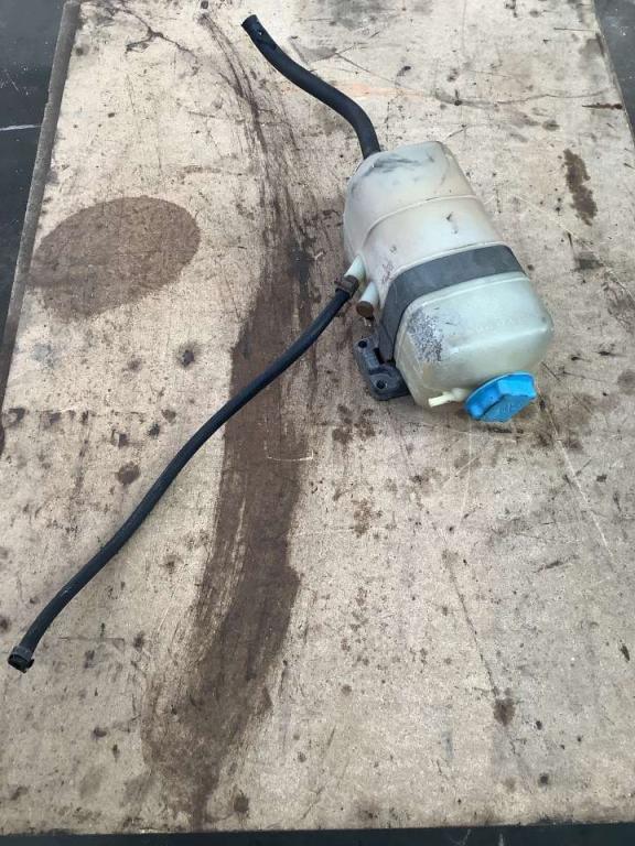 Radiator coolant reservoir for Kalmar LMV 12-600 Photo 3