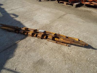 Track roller guard for Fiat 100C/70C/80C/AD7 sold by OLM 90 Srl