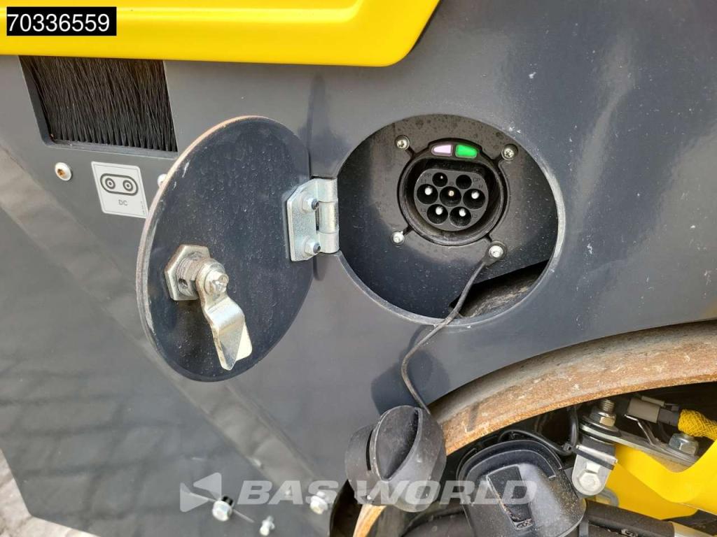 Bomag BW100 ADe-5 ELECTRIC Photo 17