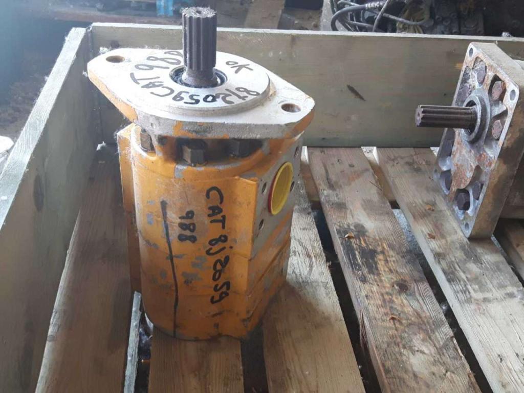 Hydraulic gear pump for Caterpillar 988 Photo 2